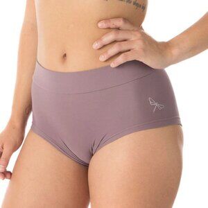 Dragonfly Mandy Pole Shorts in Lilac